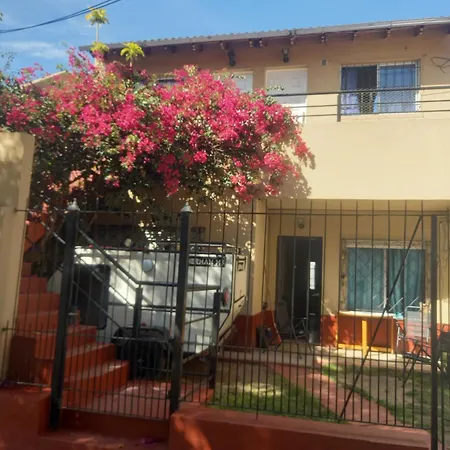 Alojamiento Temporario 2 Lanus Exterior foto